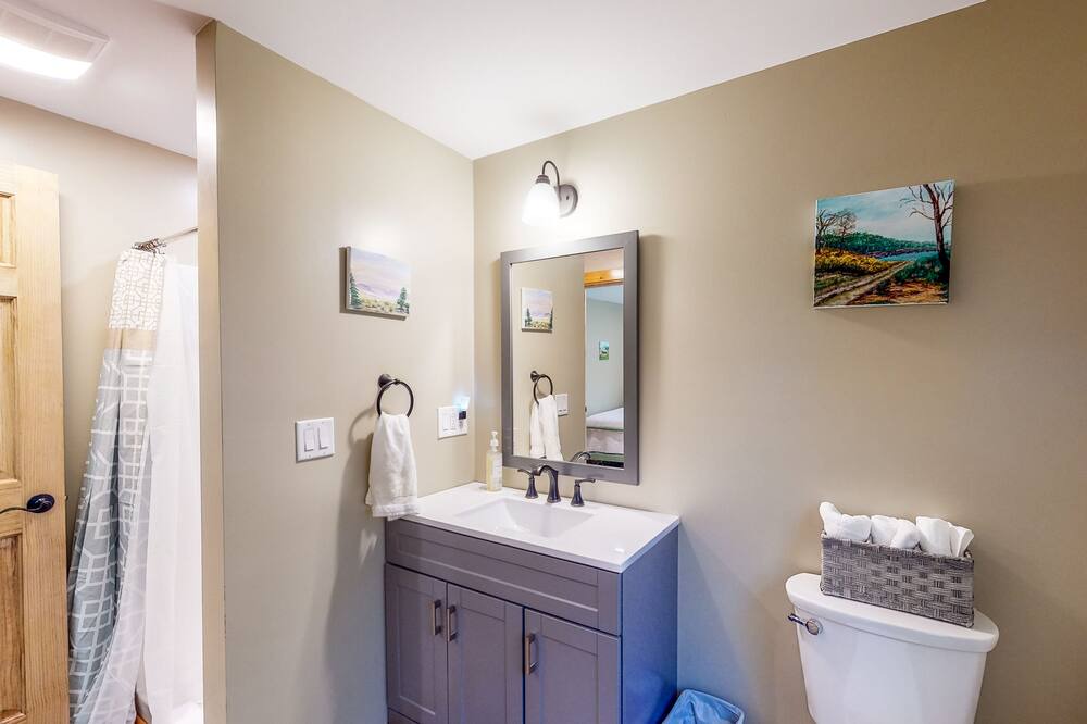 Photo of Others in Roxbury