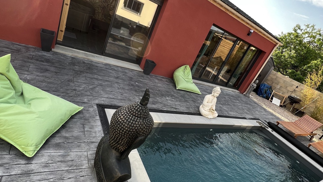 Photo of Outdoor in Hermes