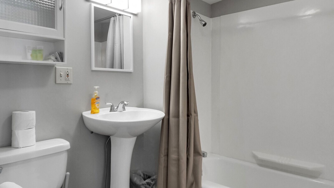 Photo of Bathroom in Boothbay Harbor