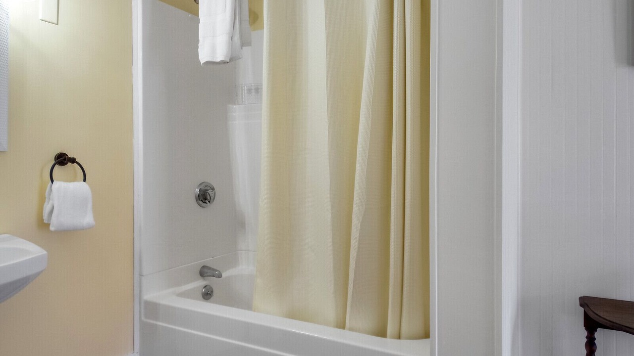 Photo of Bathroom in Boothbay Harbor