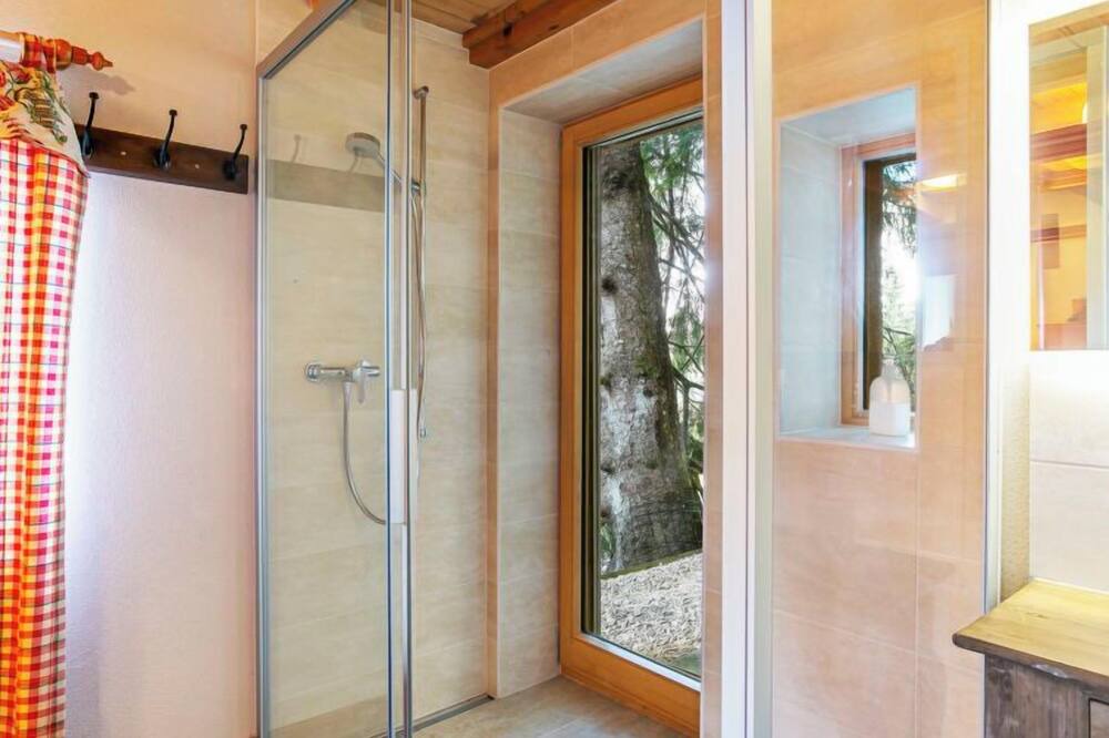 Photo of Bathroom in Caux