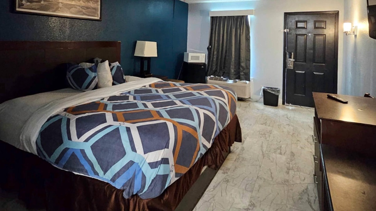 Photo of Bedroom in Hattiesburg