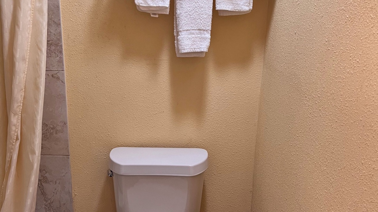 Photo of Bathroom in Pauls Valley