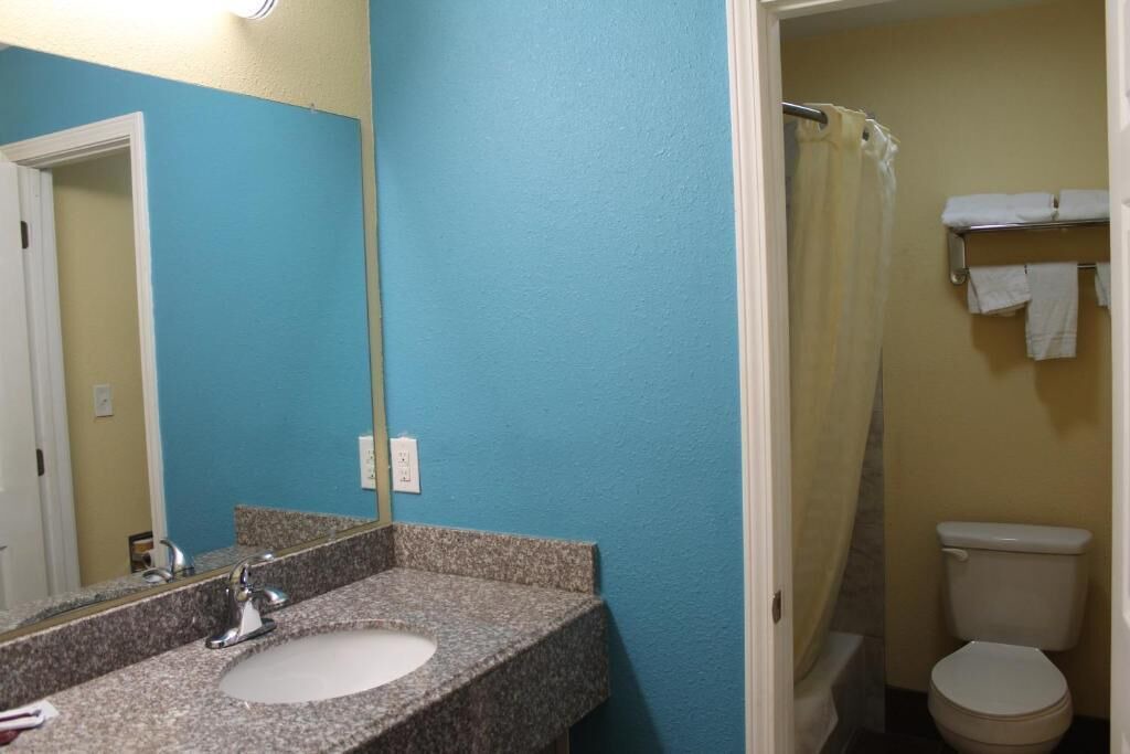 Photo of Bathroom in Pauls Valley