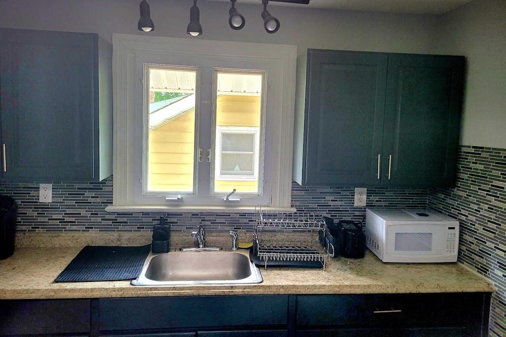 Photo of Kitchen in Rutherford