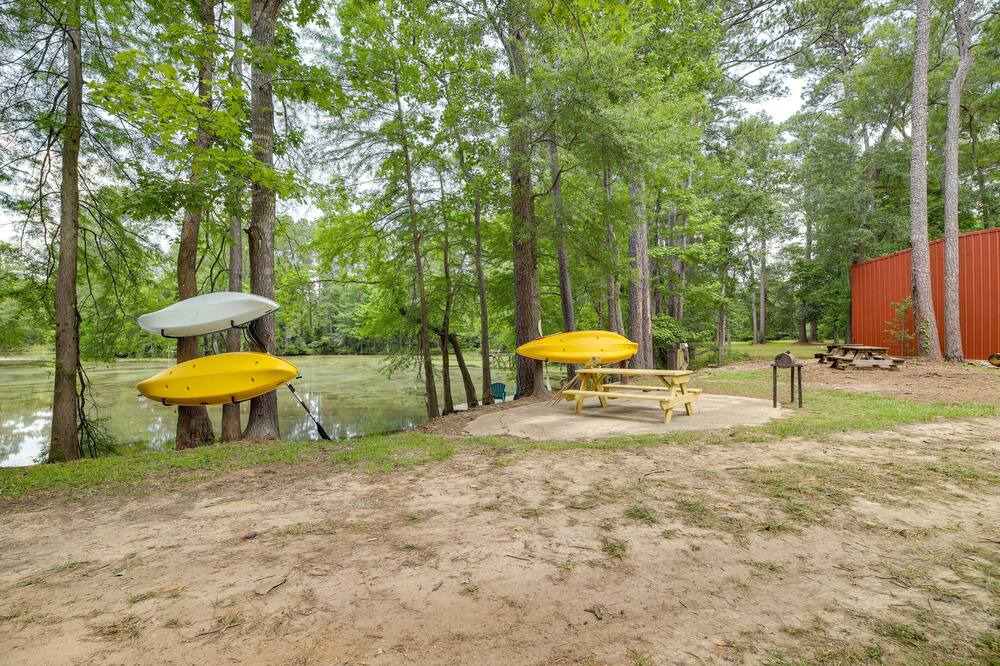 Photo of Others in Huffman
