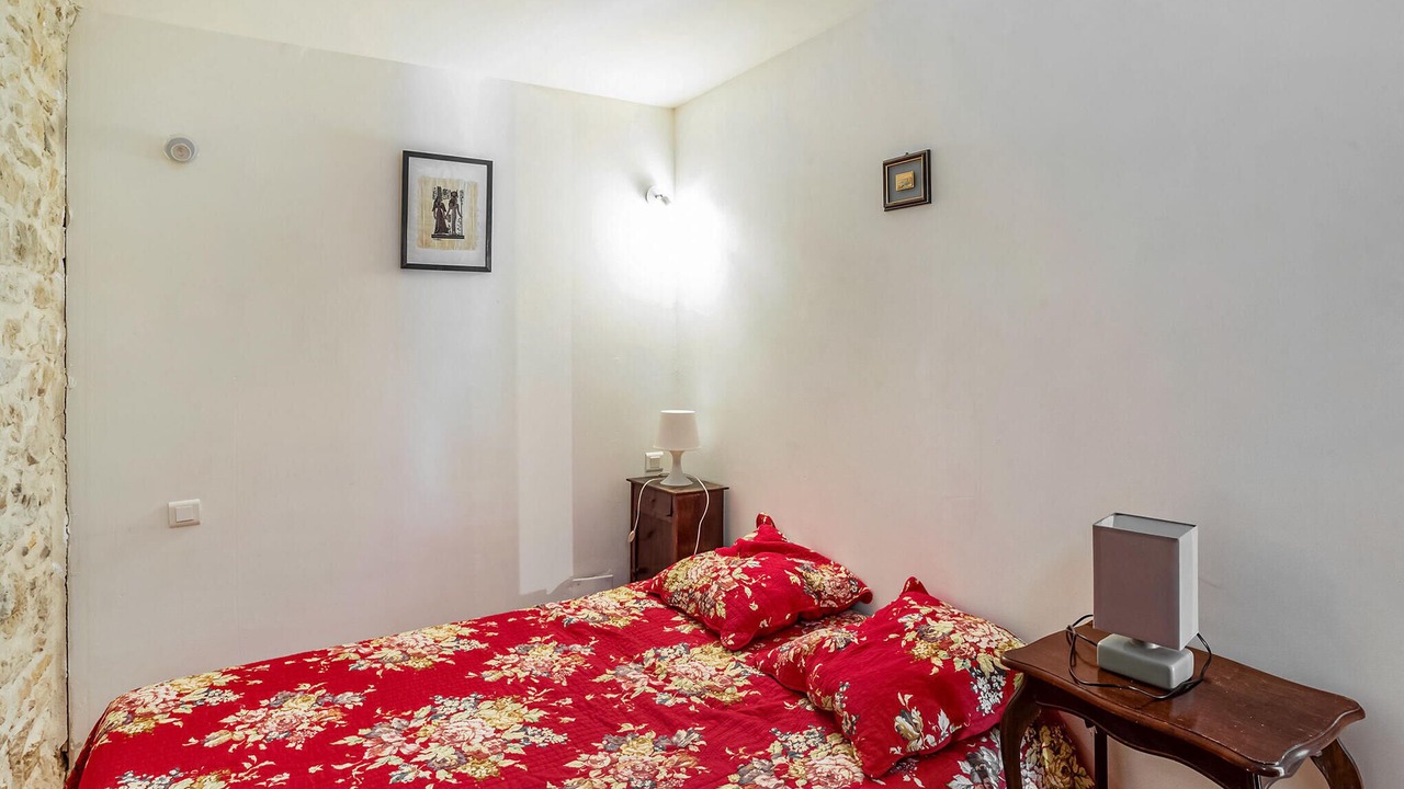 Photo of Others in Limans