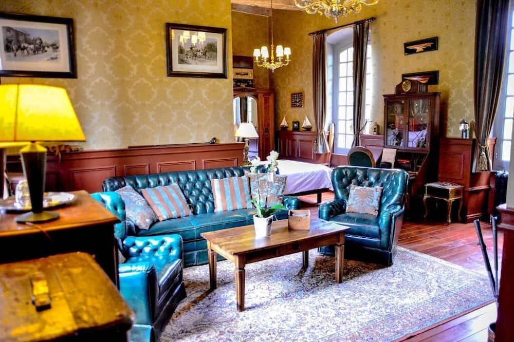 Photo of Livingroom in Ouches