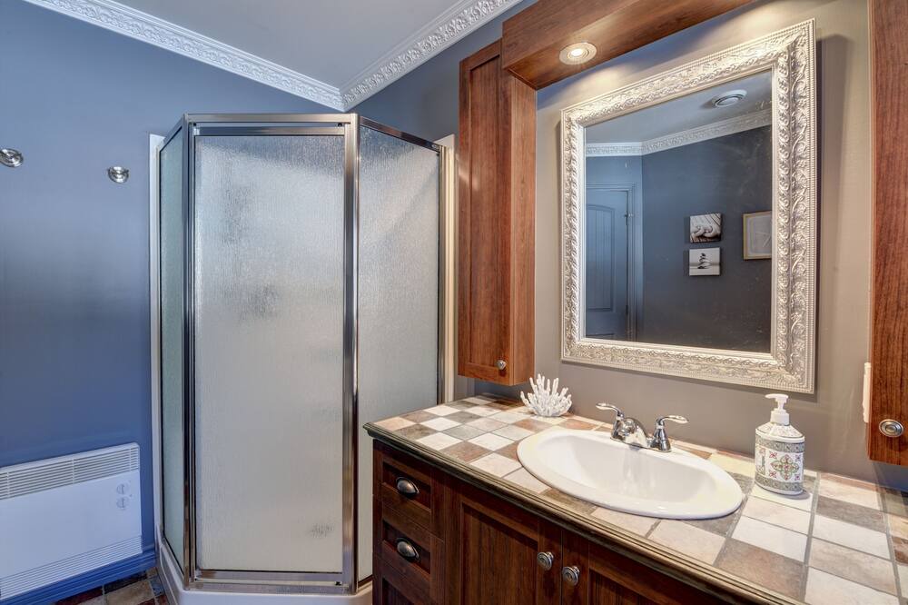 Photo of Bathroom in Saint Zenon