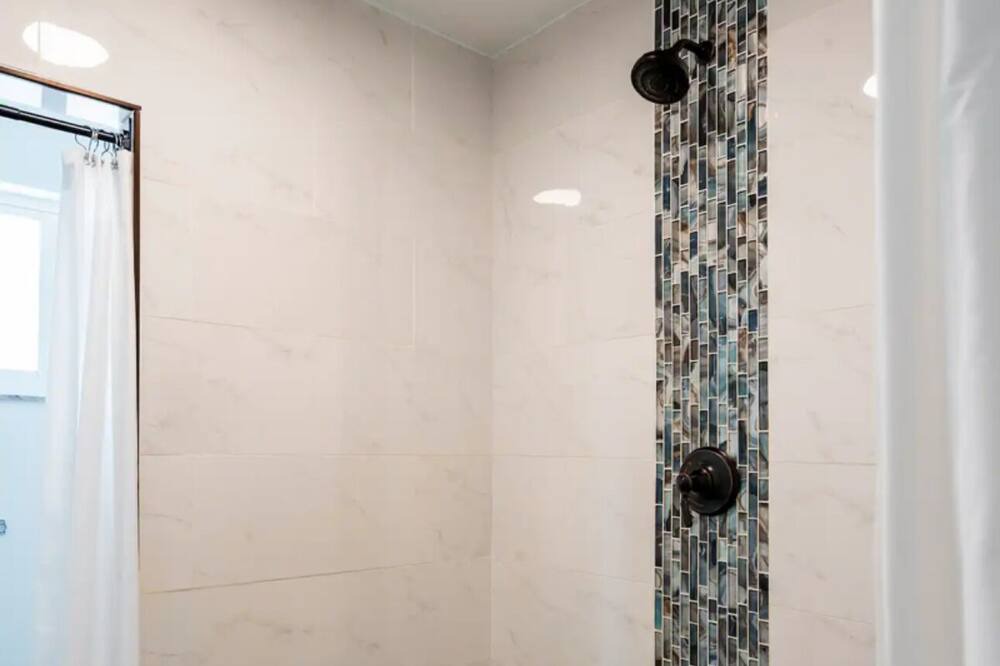 Photo of Bathroom in Davie