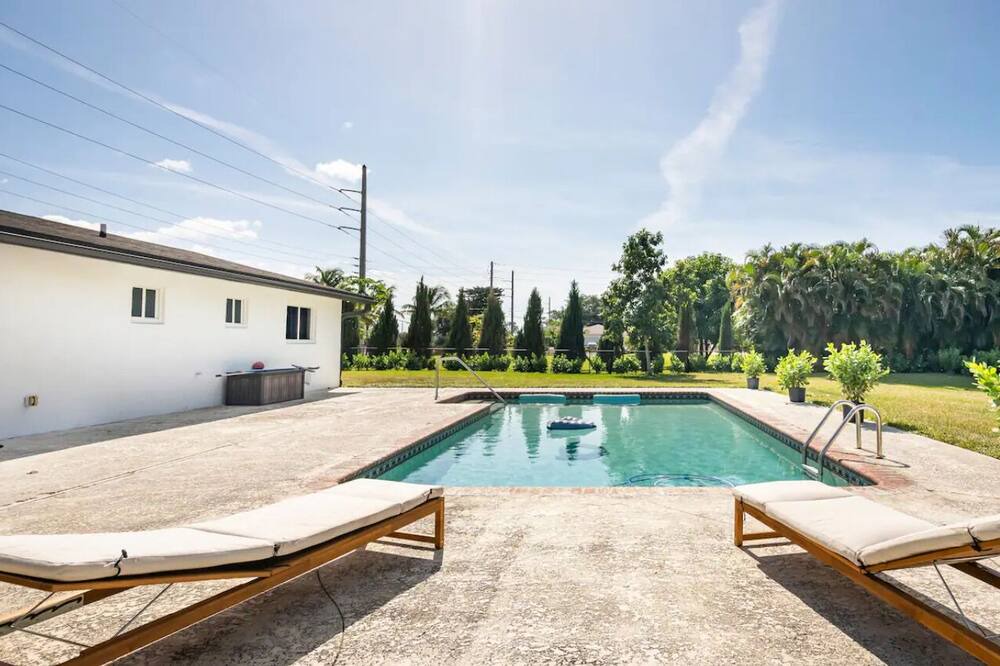 Photo of Outdoor in Davie