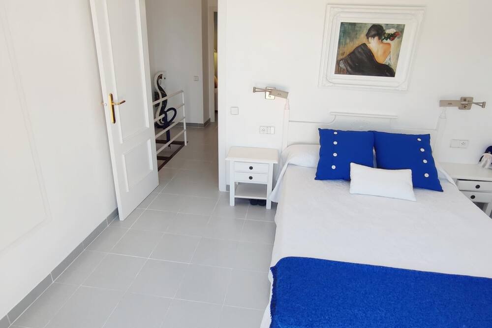 Photo of Bedroom in Llanca