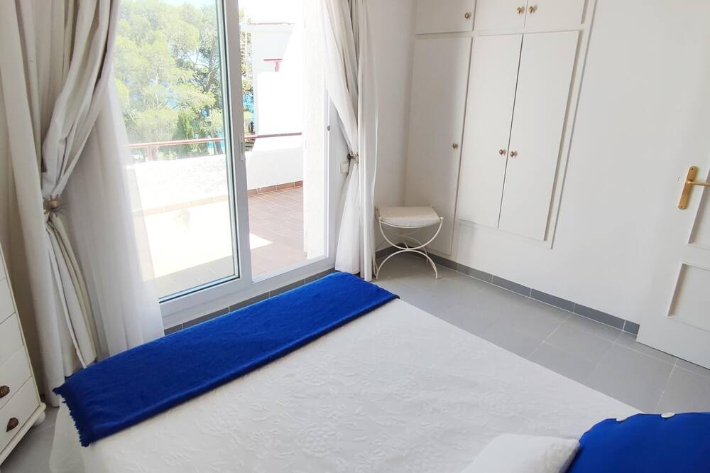 Photo of Bedroom in Llanca