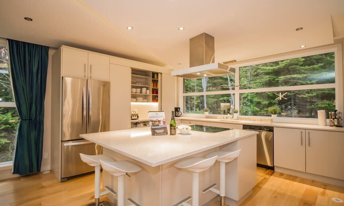 Photo of Kitchen in Petite-Riviere-Saint-Francois
