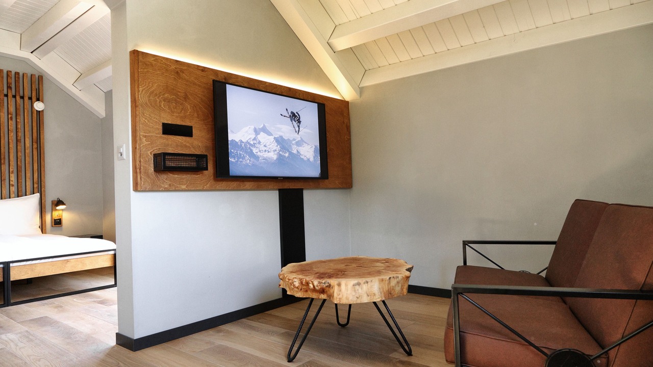 Photo of Others in Noes