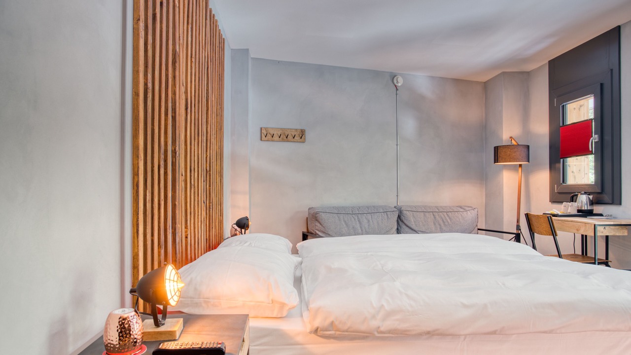 Photo of Bedroom in Noes