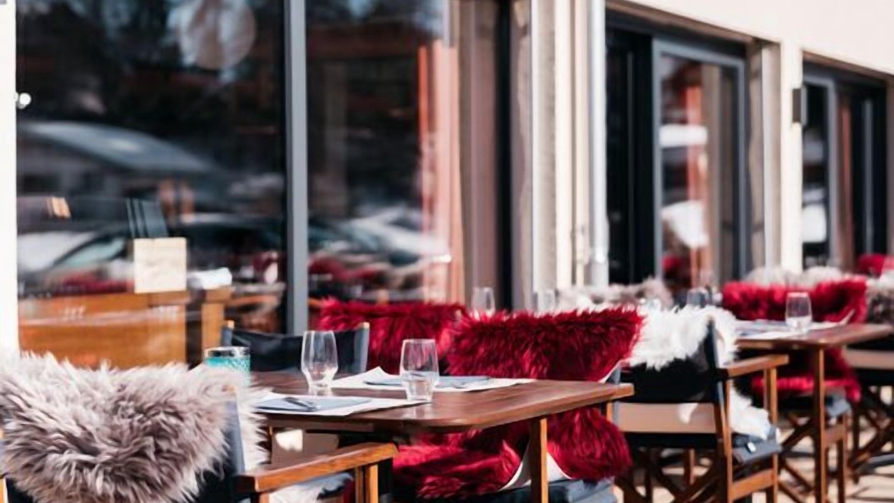 Photo of Others in Noes