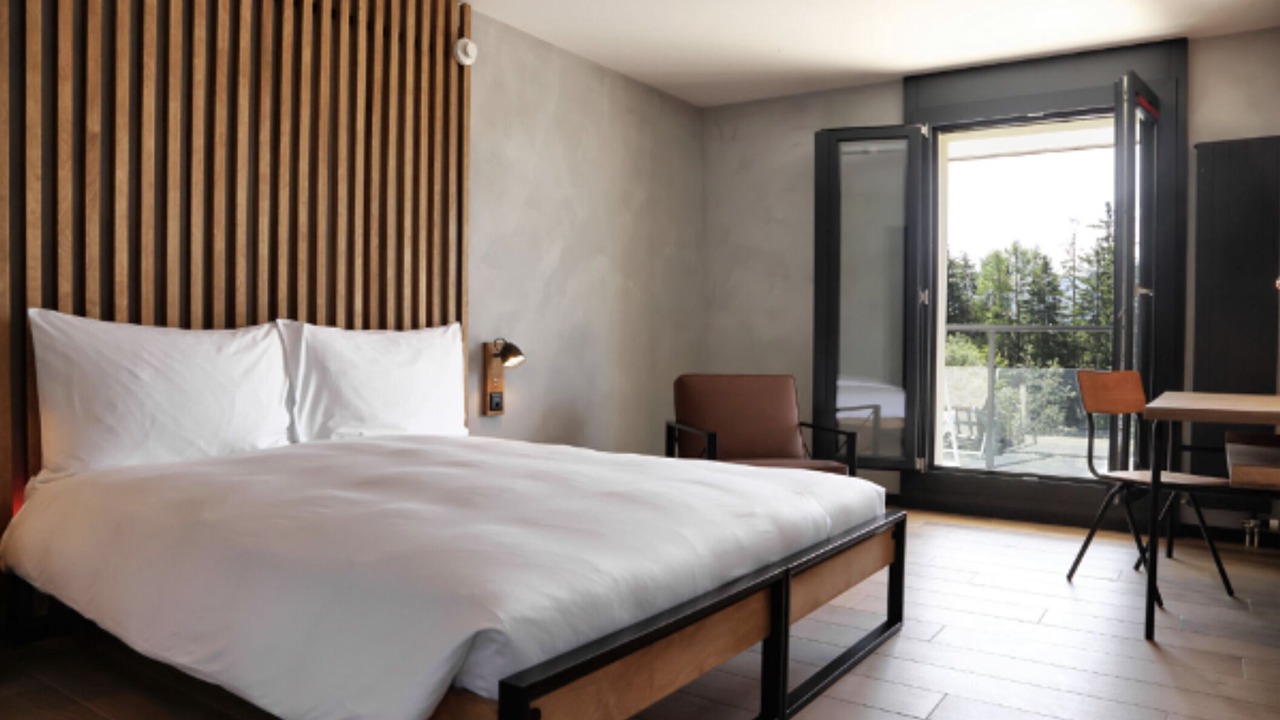 Photo of Bedroom in Noes