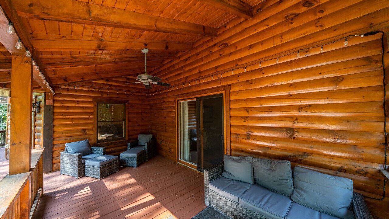 Photo of Patio Balcony in Great Cacapon