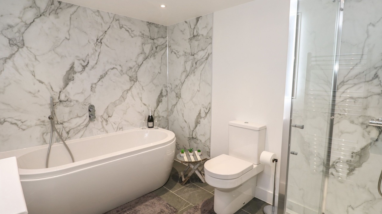 Photo of Others in Gunwalloe