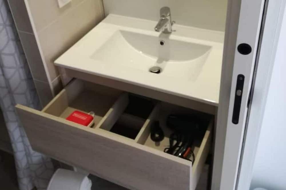 Photo of Bathroom in Clisson