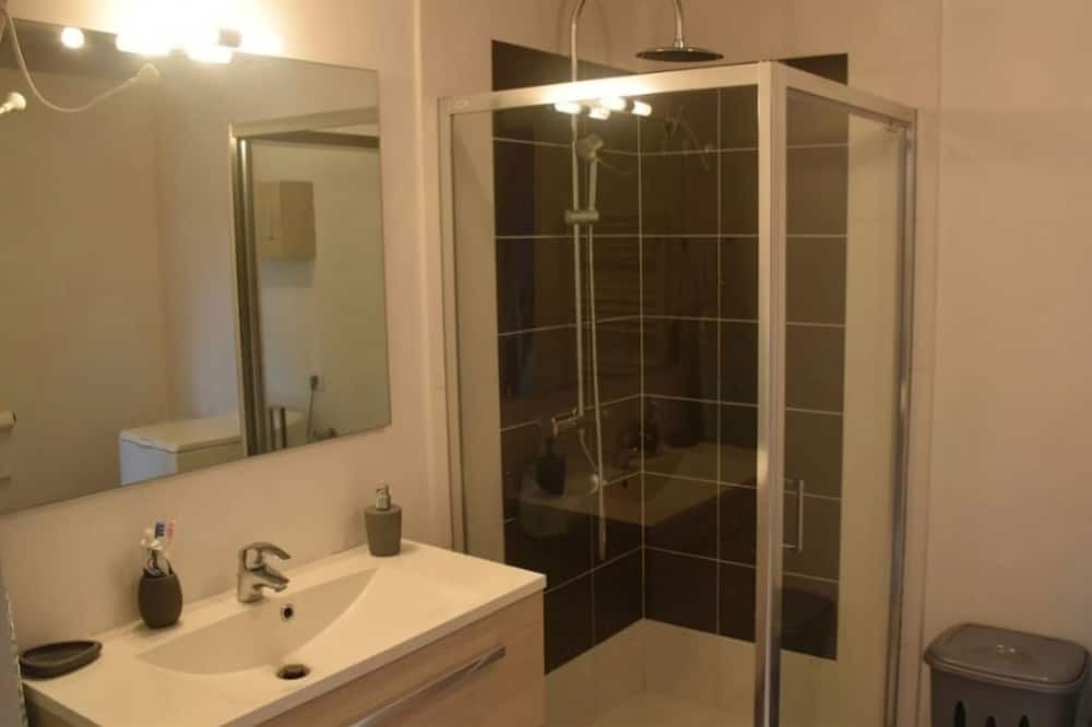 Photo of Bathroom in Dienville