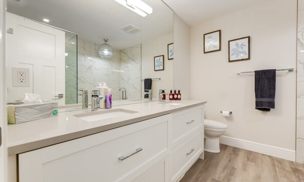 Photo of Others in Brentwood