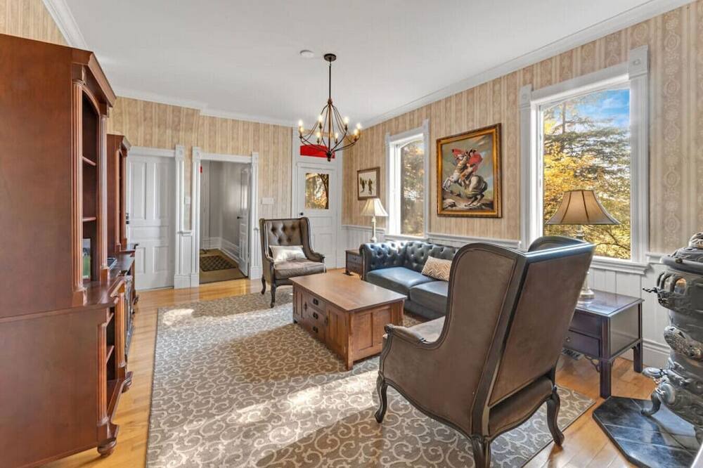 Photo of Bedroom in Mulmur