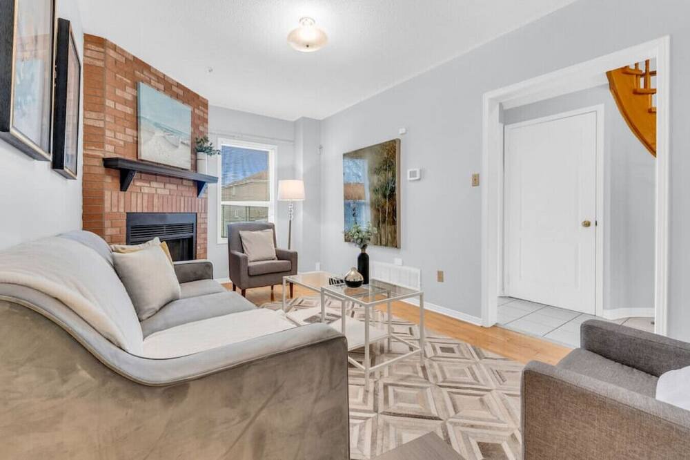 Photo of Bedroom in Richmond Hill