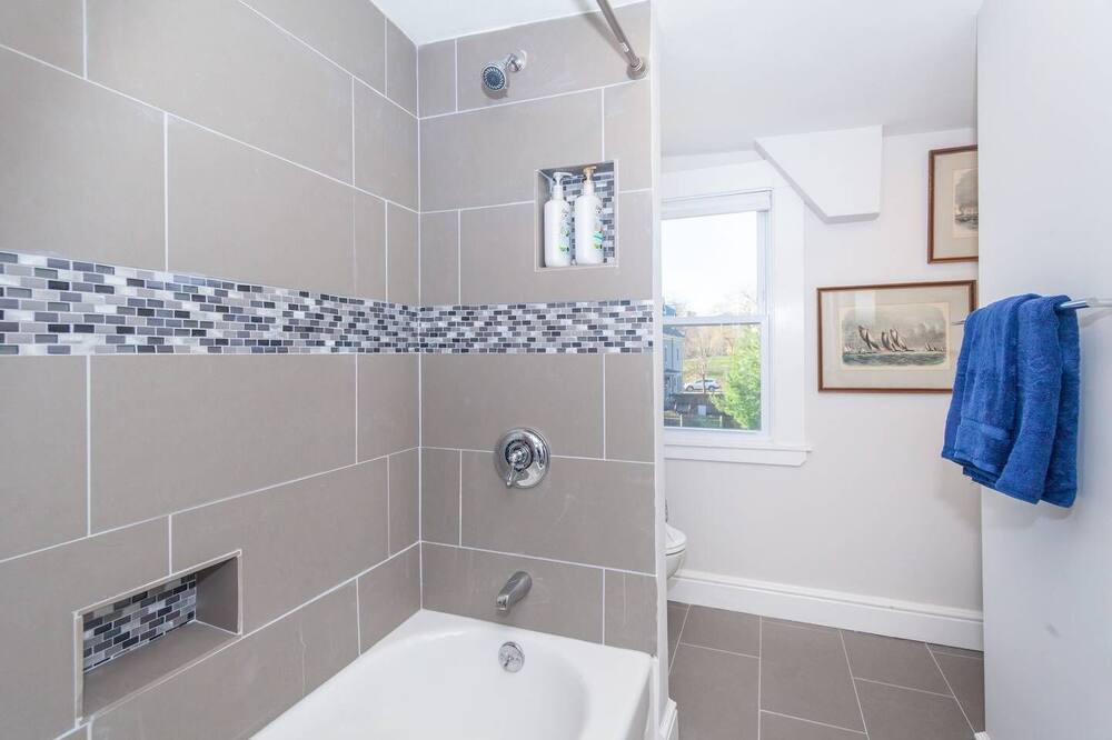 Photo of Bathroom in Highland Park