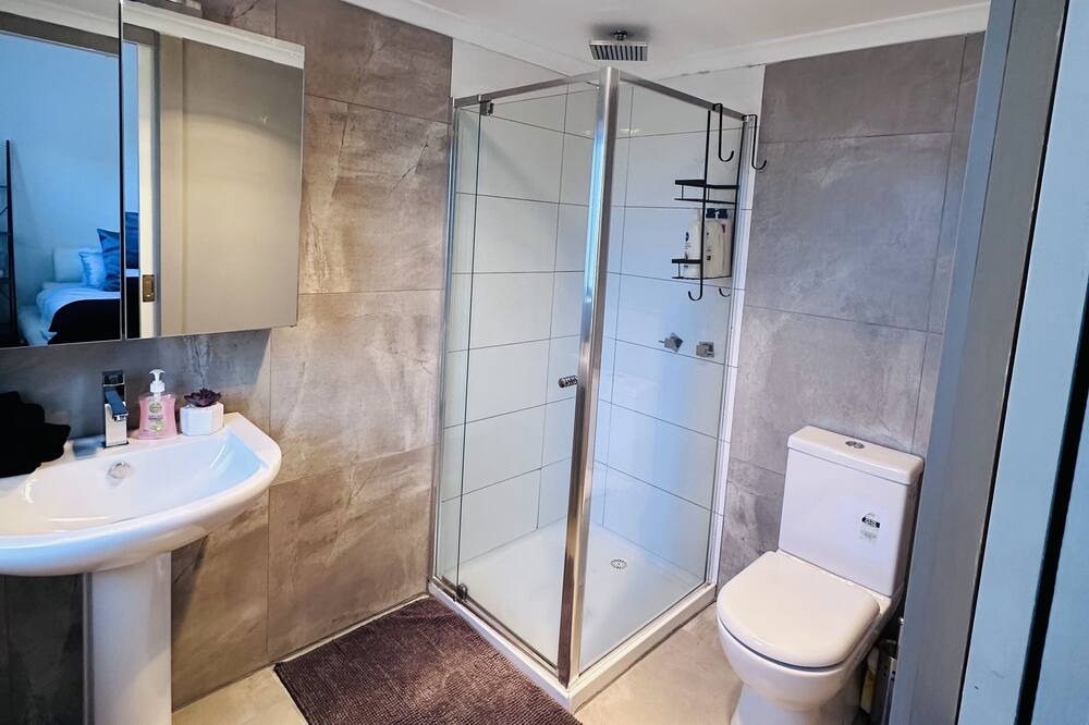 Photo of Bathroom in Horsham