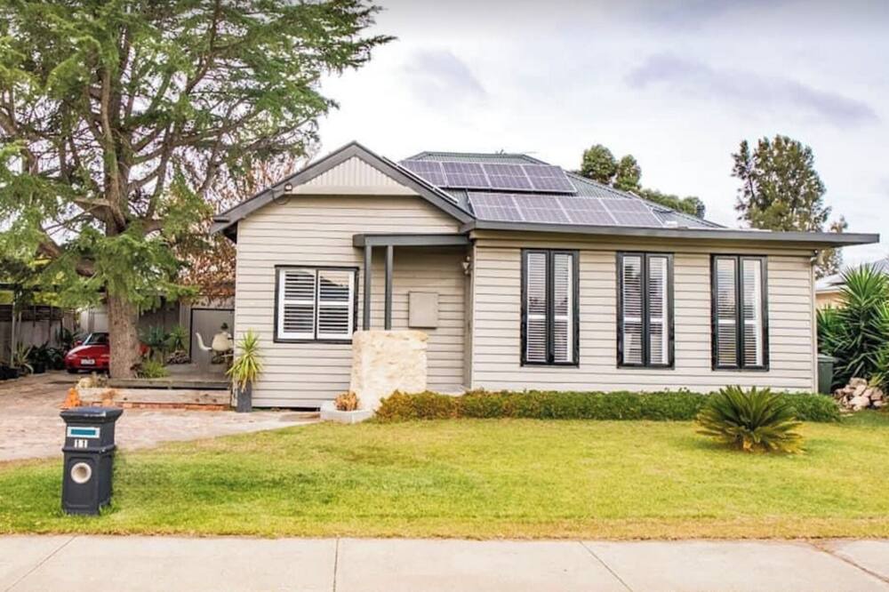 Photo of Outdoor in Horsham