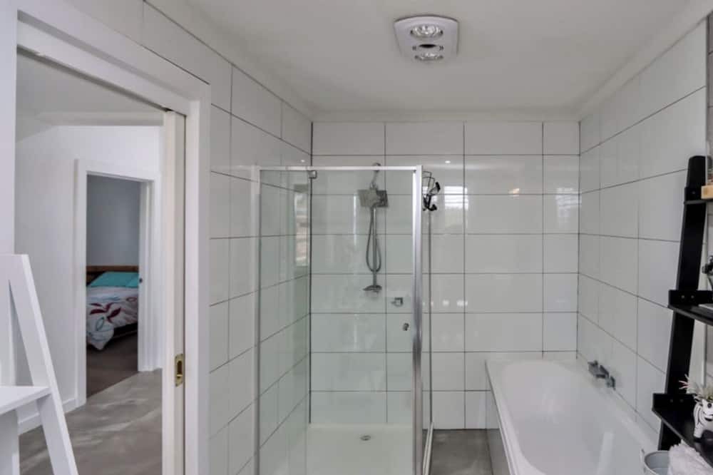 Photo of Bathroom in Horsham