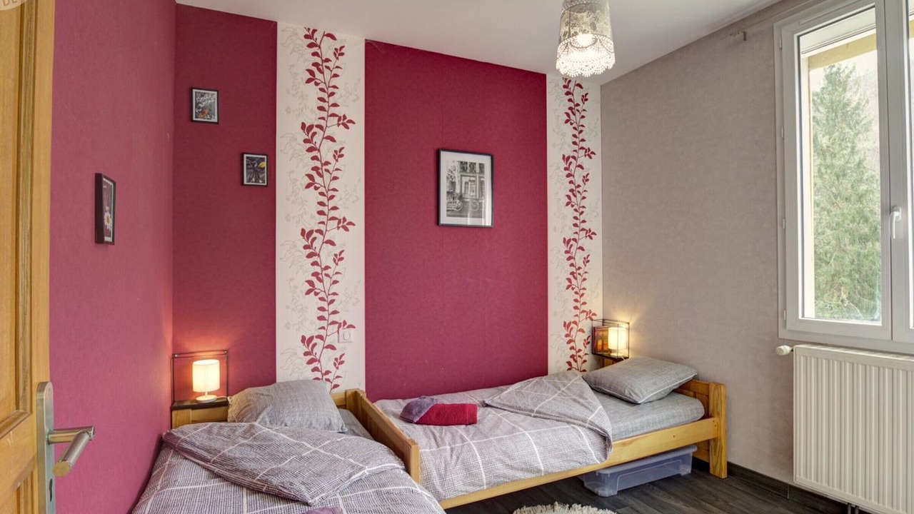 Photo of Others in Cherier