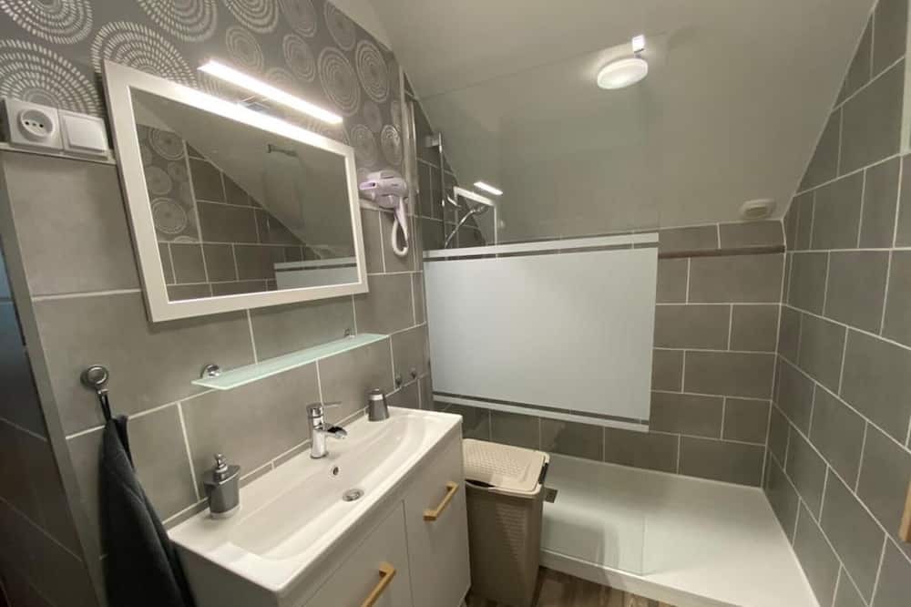 Photo of Bathroom in Luc-la-Primaube
