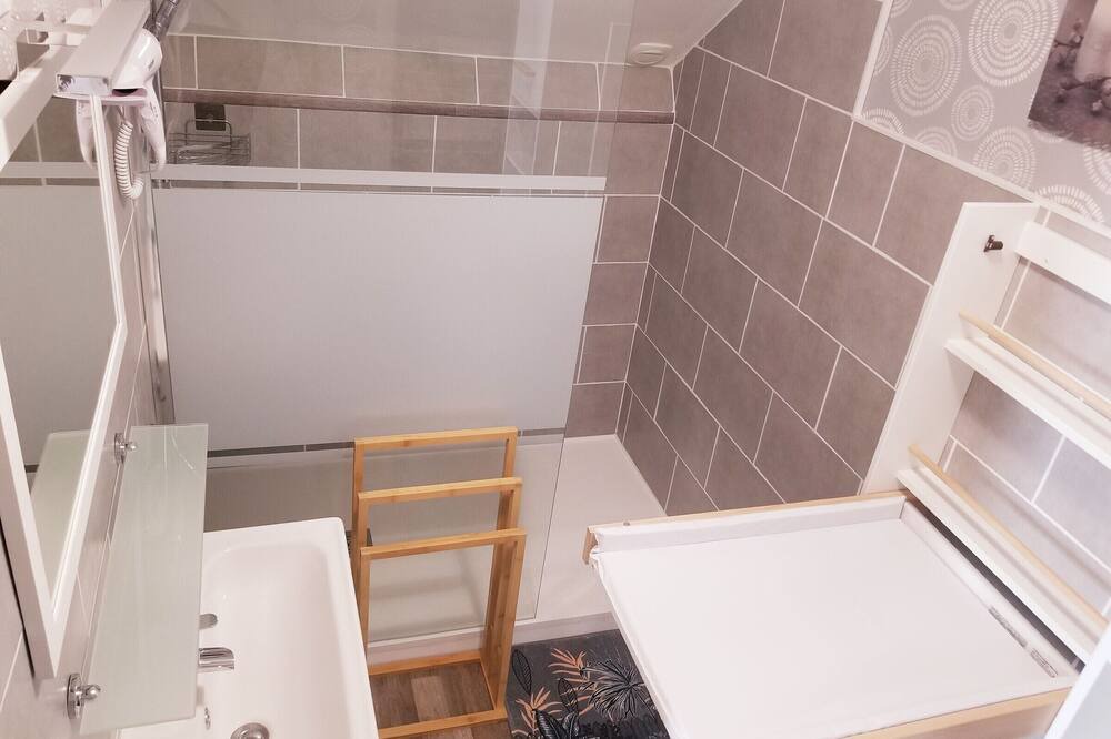 Photo of Bathroom in Luc-la-Primaube