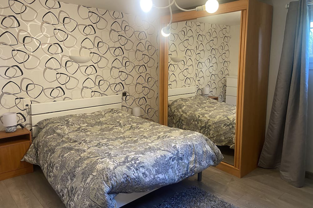 Photo of Bedroom in Fauch