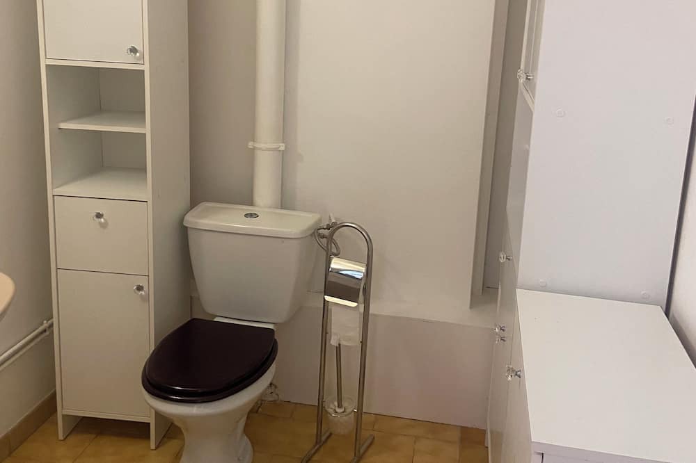 Photo of Bathroom in Fauch
