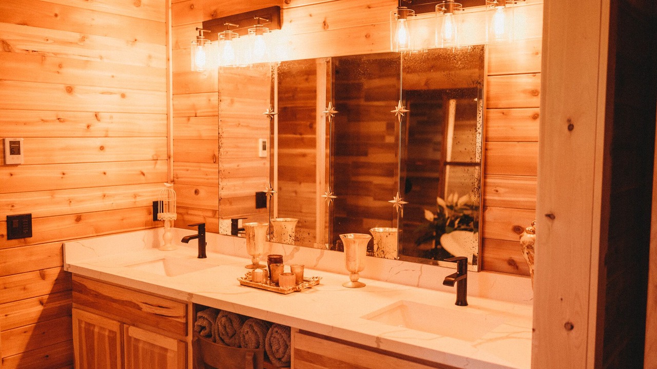 Photo of Bathroom in Port Angeles