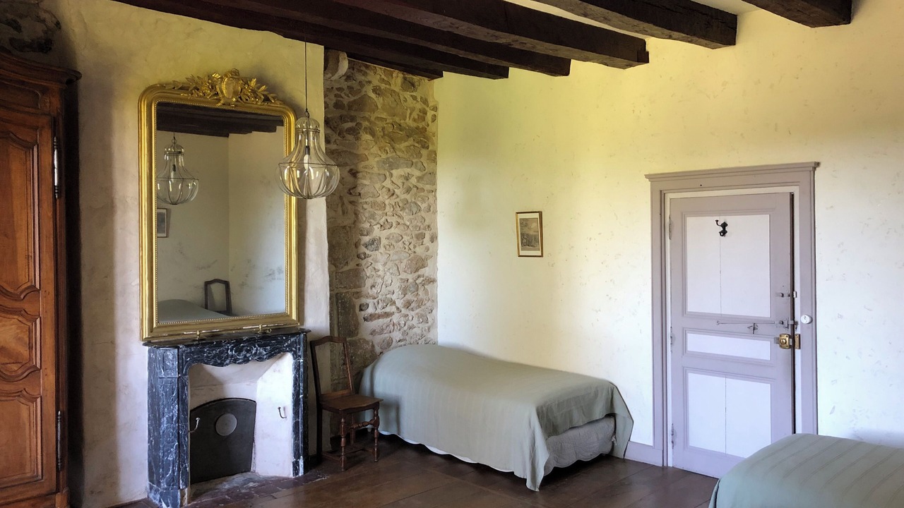 Photo of Others in Fromental