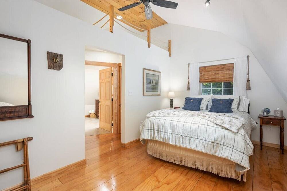 Photo of Bedroom in Allen