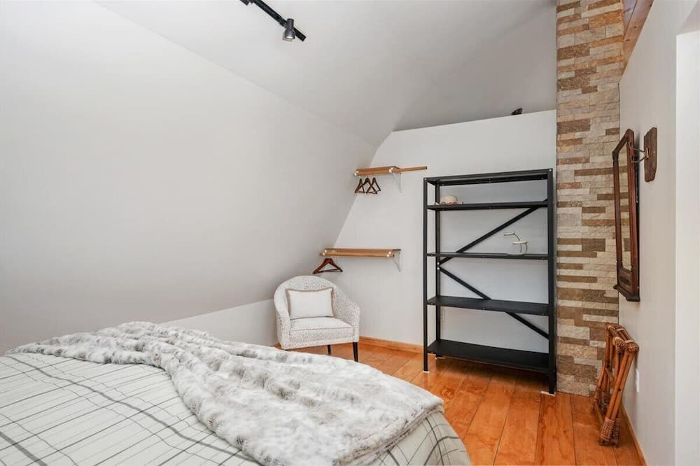 Photo of Bedroom in Allen