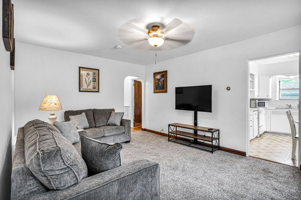 Photo of Livingroom in Cedarburg