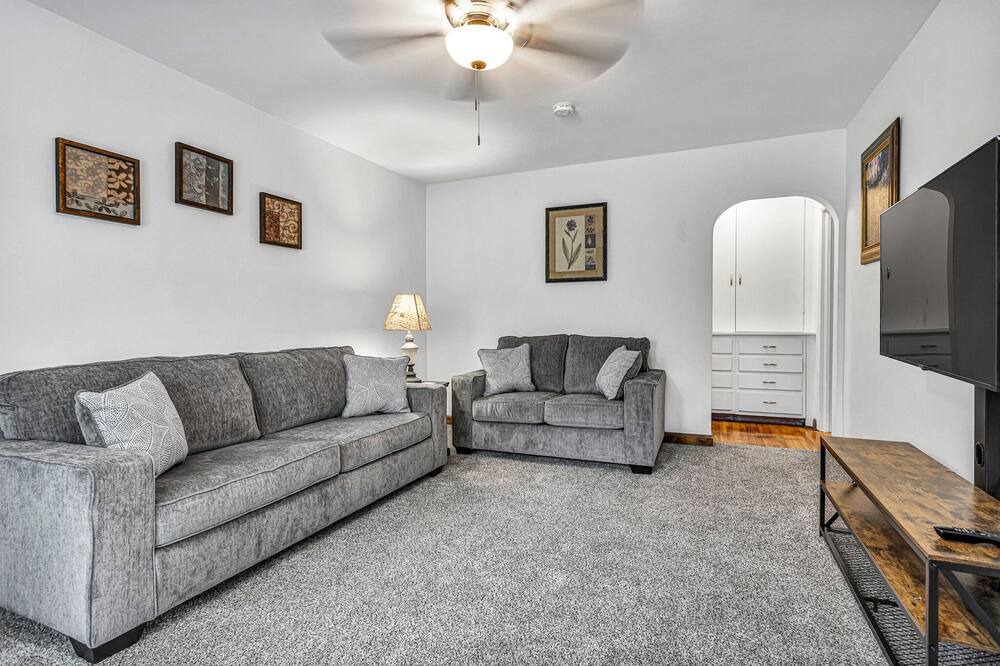 Photo of Livingroom in Cedarburg