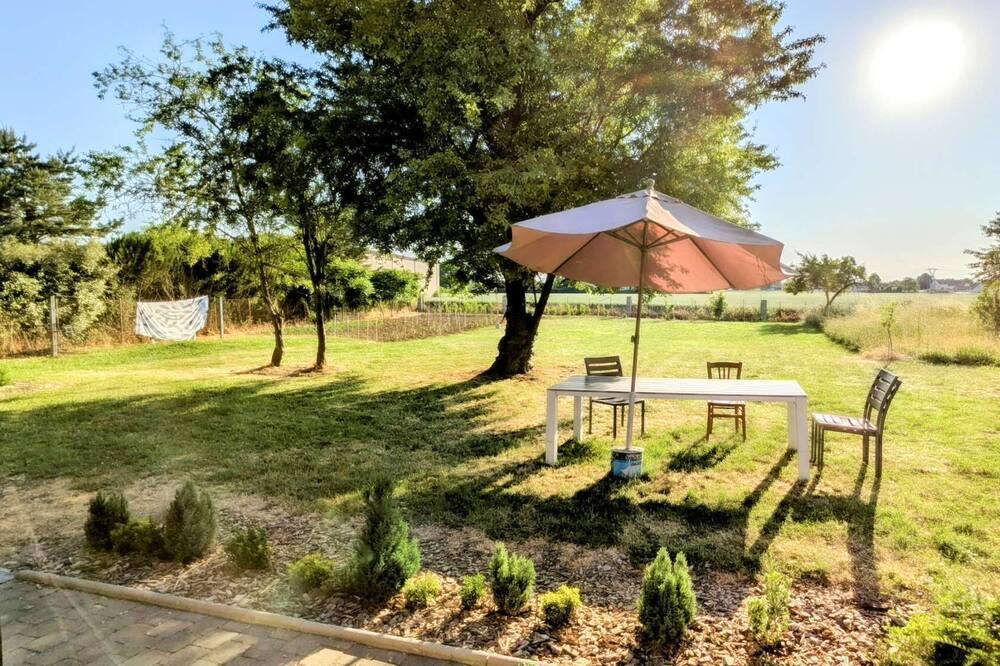 Photo of Outdoor in Bucheres