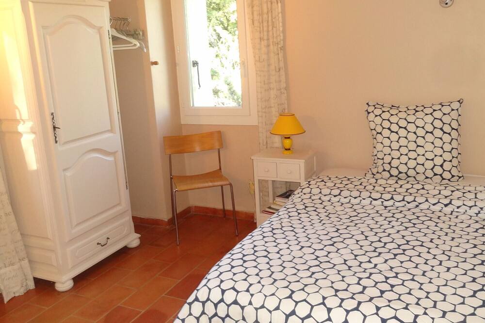 Photo of Bedroom in Puyvert