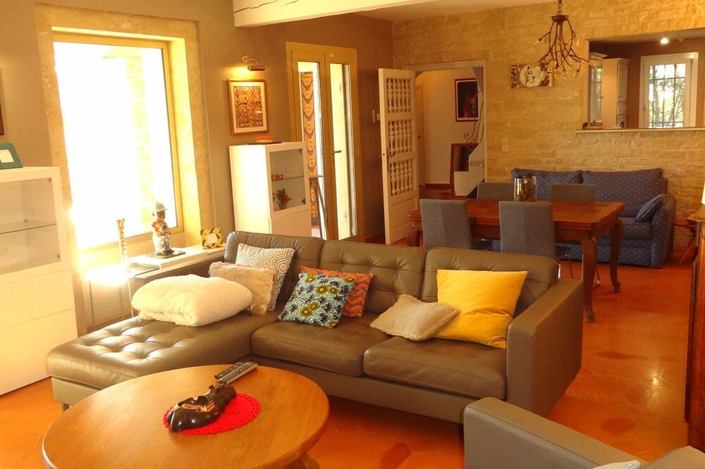 Photo of Livingroom in Puyvert
