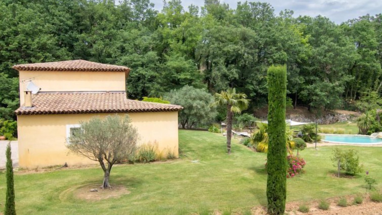 Photo of Outdoor in Tourves