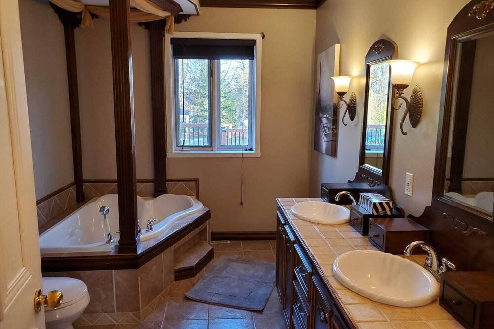 Photo of Bathroom in Beauport