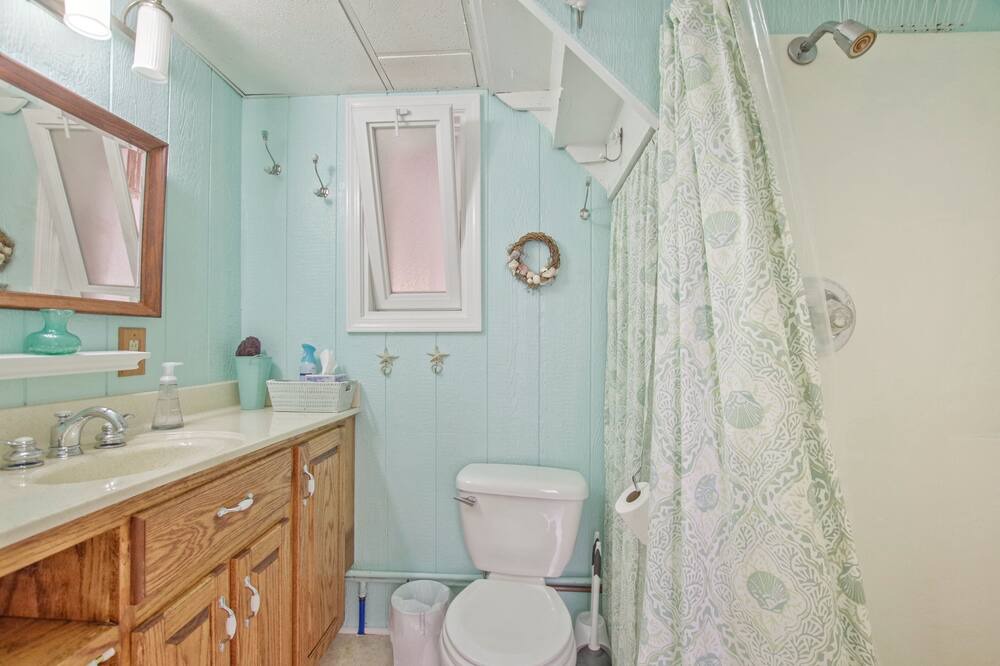 Photo of Bathroom in Jamestown